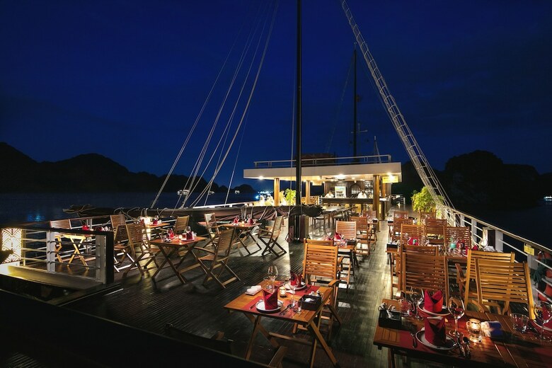 Perla Dawn Sails