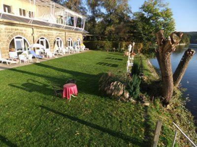 Hostal Hotel Strandhof M�hnesee