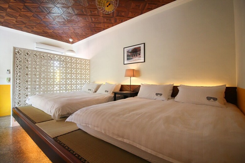 Bed & Breakfast Yellow House