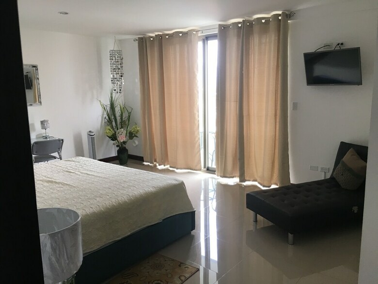 Las Yagrumas Condo Escazu