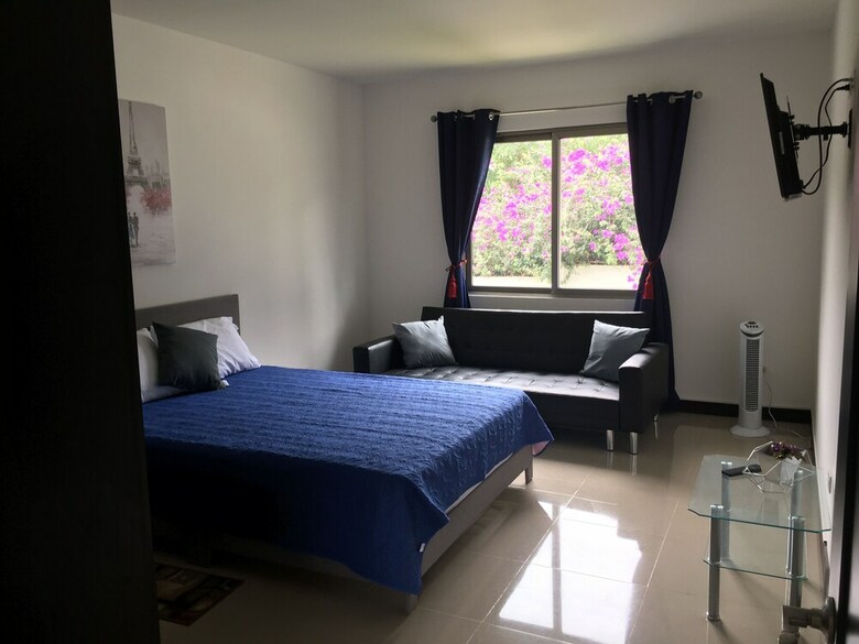 Las Yagrumas Condo Escazu