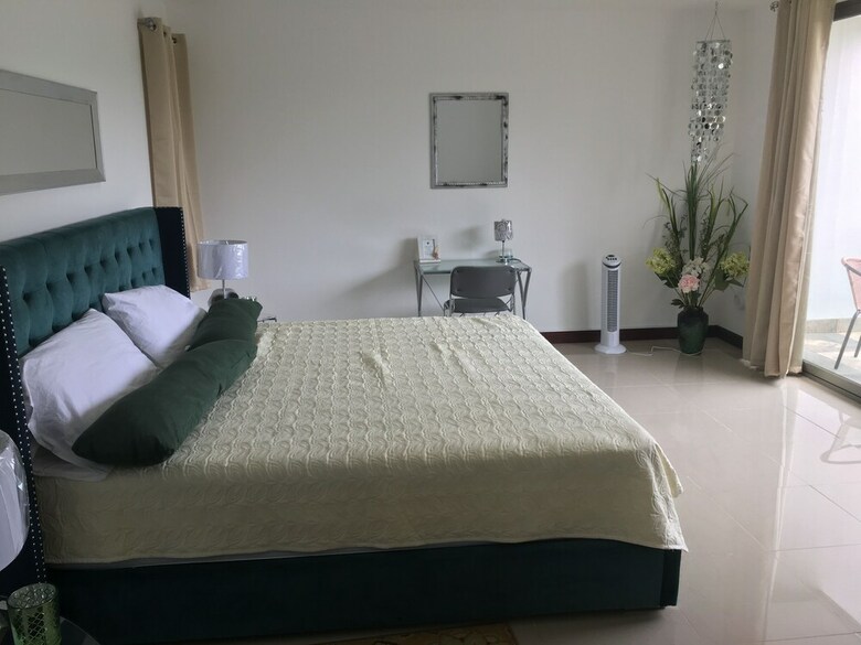 Las Yagrumas Condo Escazu