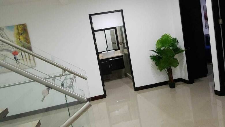 Las Yagrumas Condo Escazu