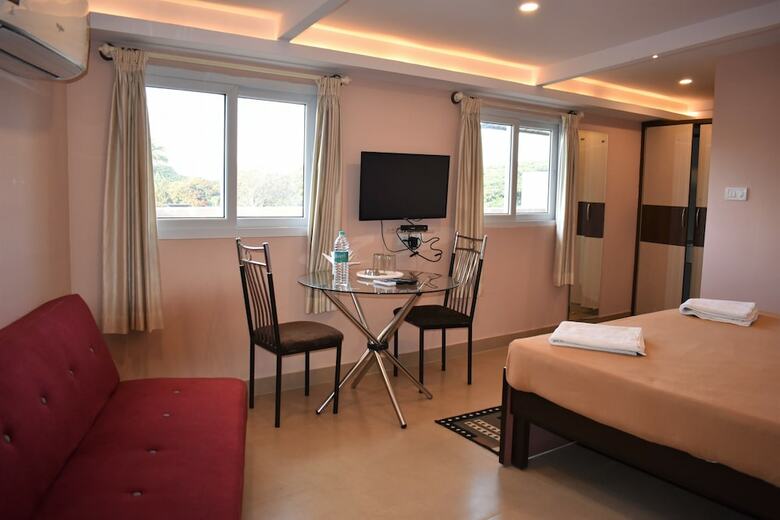 Hotel 4 Seasons Suites