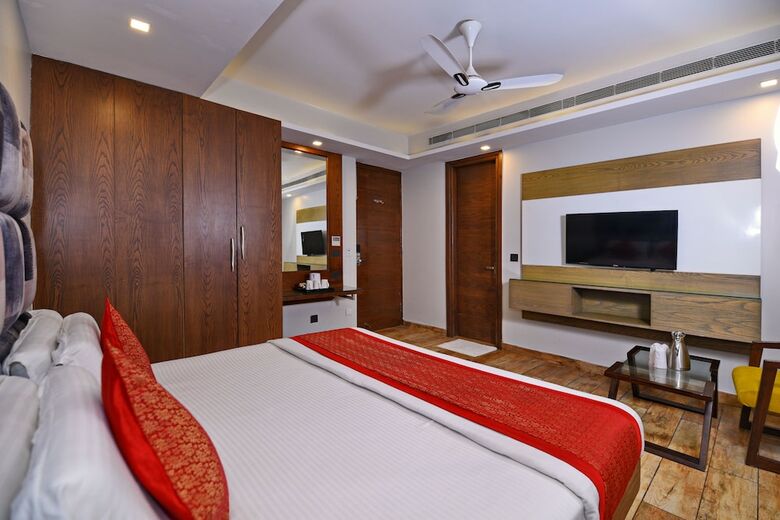 Hotel Nitya Maharani