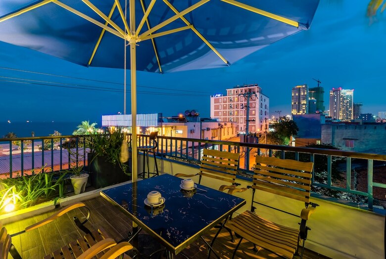 Hotel Cani Beach House