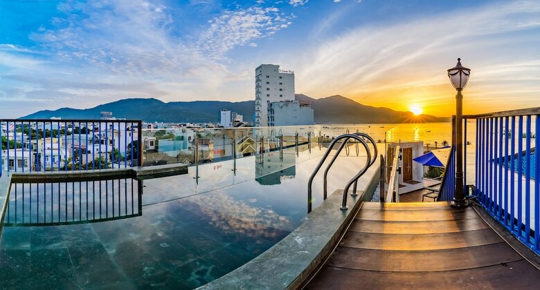 Hotel Cani Beach House
