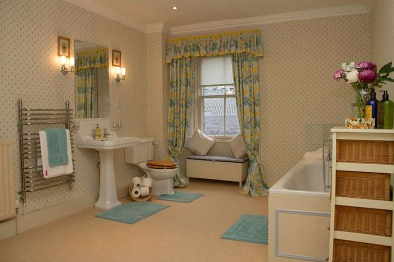 Abbotshaw House - Farm B&B