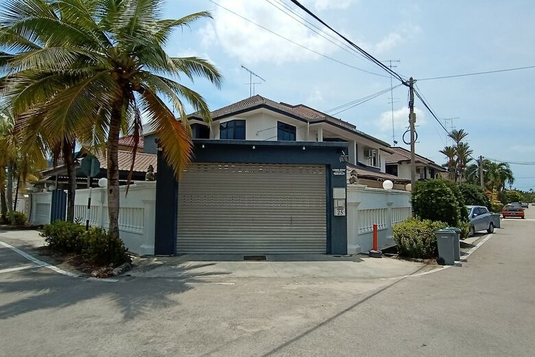 Hotel Oyo 90019 Homestay Muar
