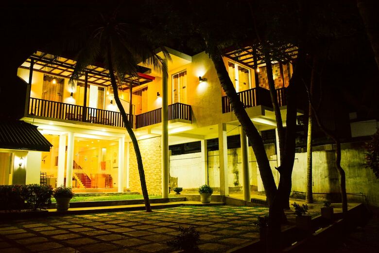 Hotel Sea View Tourist Inn
