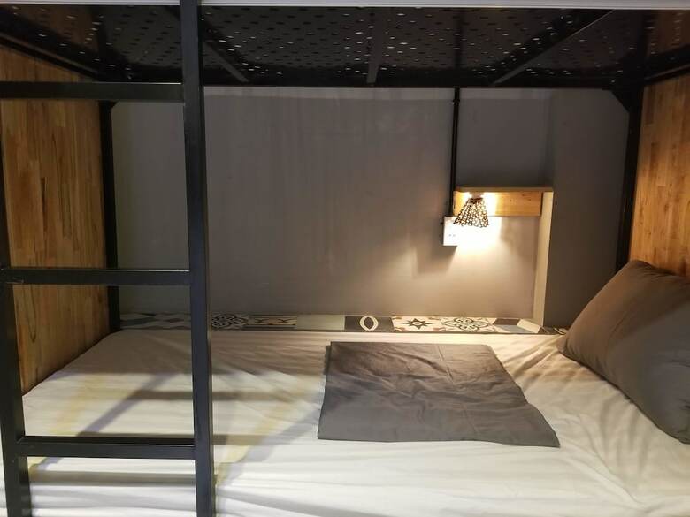 Hostal May Hostel