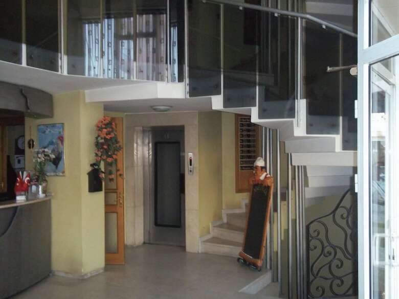 Mesut Hotel