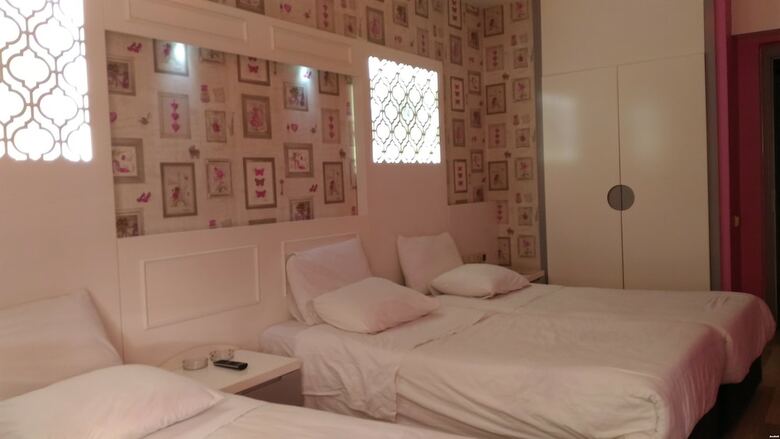 Mesut Hotel