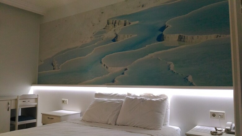 Mesut Hotel