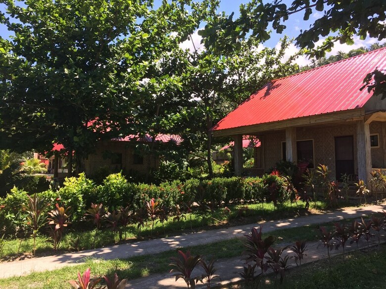 Hotel Pintuyan Dive Resort
