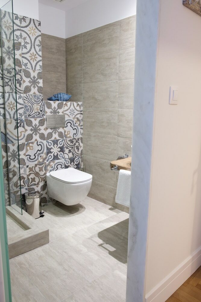 Elegant 2bd Apartment