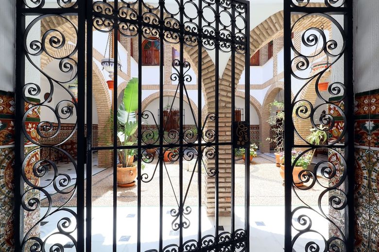 Apartamentos Mansion Cordobesa Con Patio