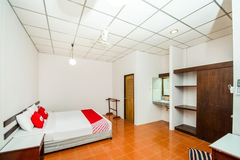 Hotel Oyo 282 Baan Nat