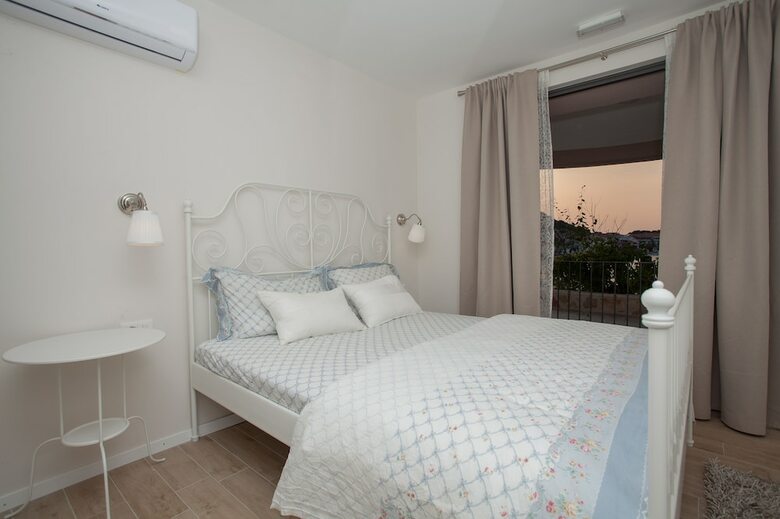 Hotel Guesthouse Augusta Insula