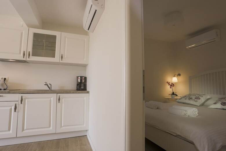 Hotel Guesthouse Augusta Insula