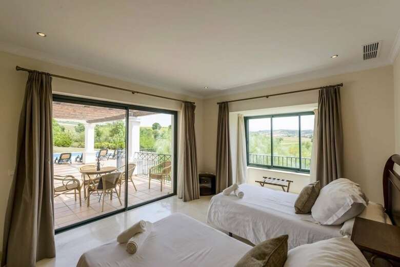 Arcos Golf Hotel Cortijo Y Villas