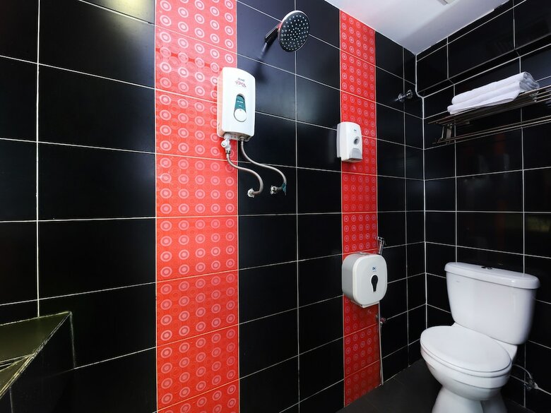 Oyo 893 Hotel Holmes Kelana Jaya