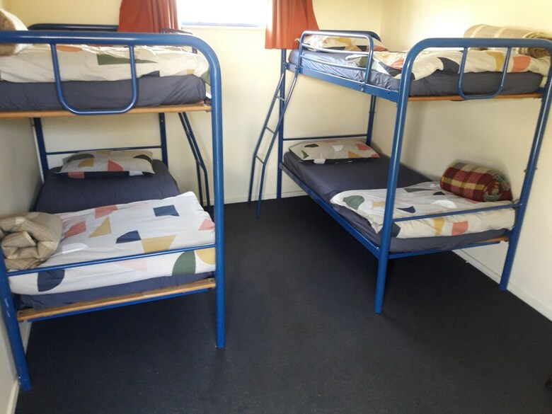 Hostal Golden Fern Backpackers