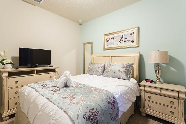 Windsor At Westside #12 - 8 Bed 6 Baths Villa