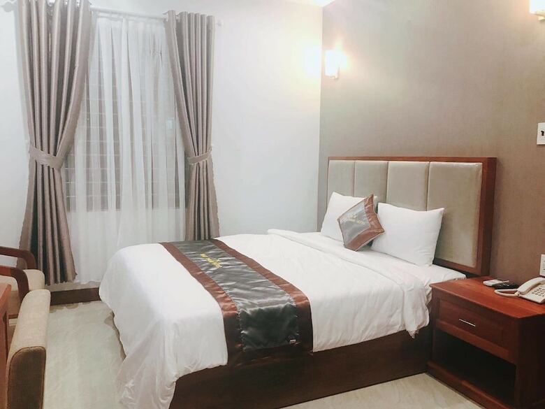 Nhat Thanh Hotel
