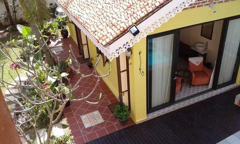 Bed & Breakfast Casugria Dutch Heritage Residence