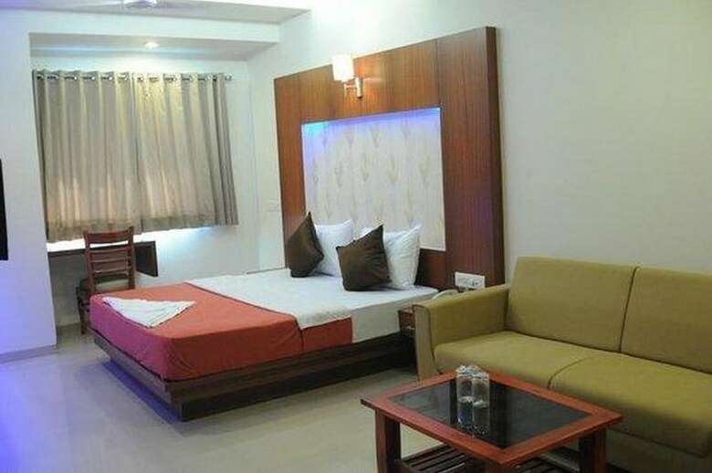 Hotel Maxfort Huda City Centre