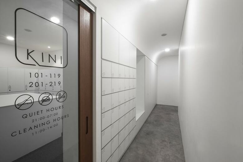 Kini Luxury Capsule - Hostel