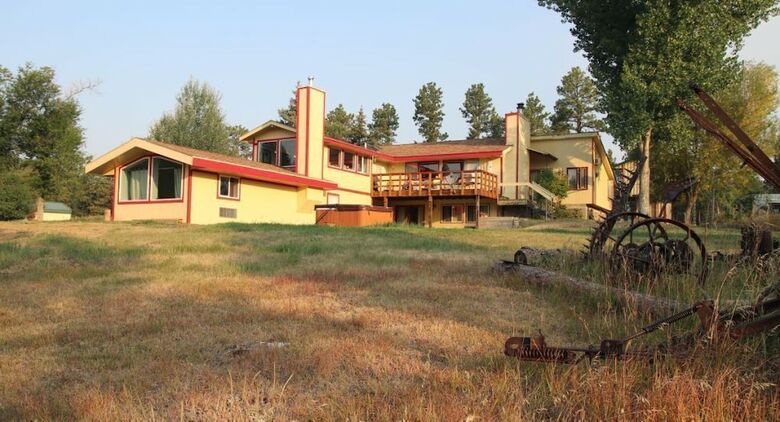 Bed & Breakfast Devils Tower Lodge