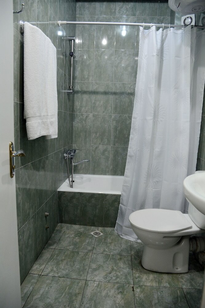Hotel Ata