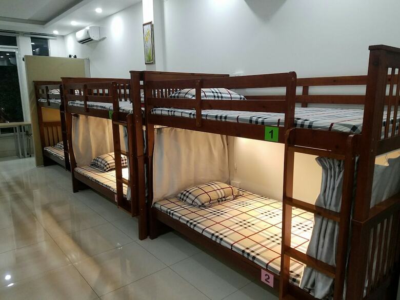 Hostal Natural House Hostel