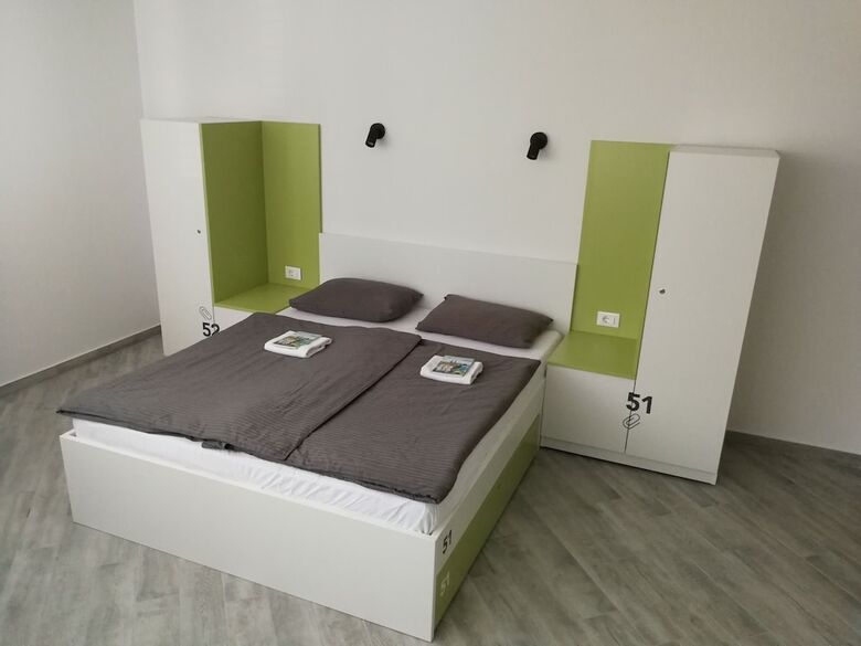 Hostal 3 F Hostel