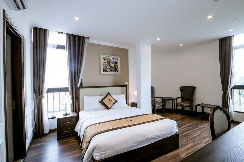 Louisland Hotel