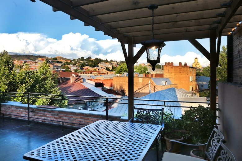 G-old Town Hotel