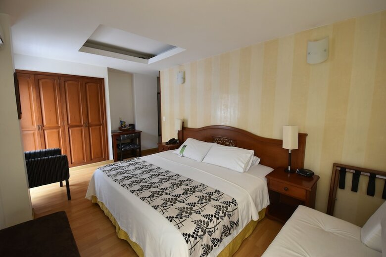 Hotel Bolivar Plaza