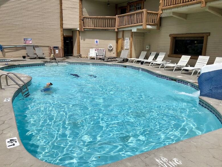 Hotel Riverchase Lodge
