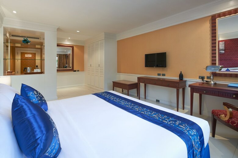 Floral Hotel � Dolphin Circle Pattaya