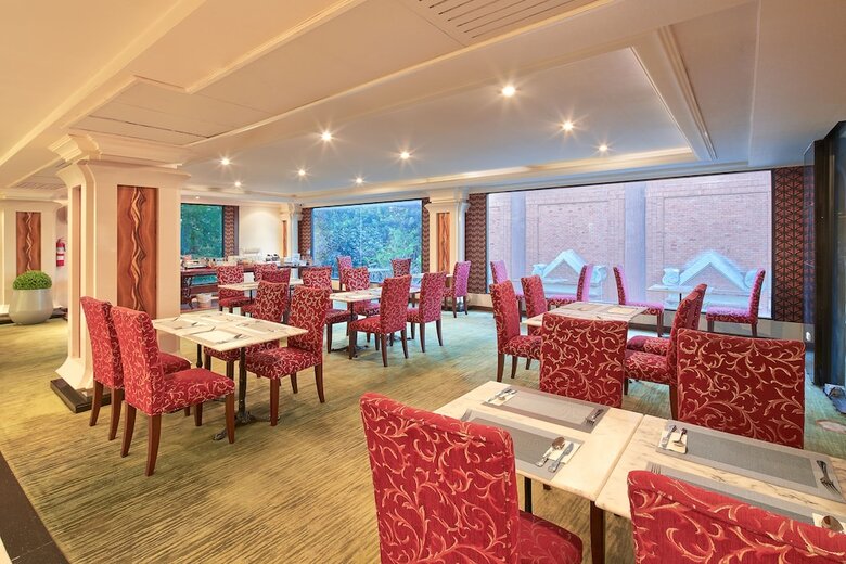 Floral Hotel � Dolphin Circle Pattaya
