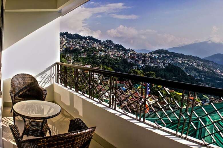 Hotel Jain Group Royal Orchid & Spa