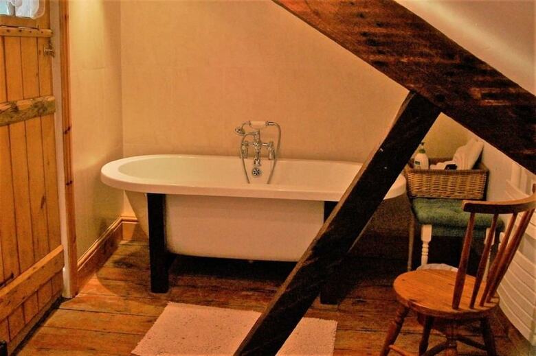 Clotworthy House Bed And Breakfast