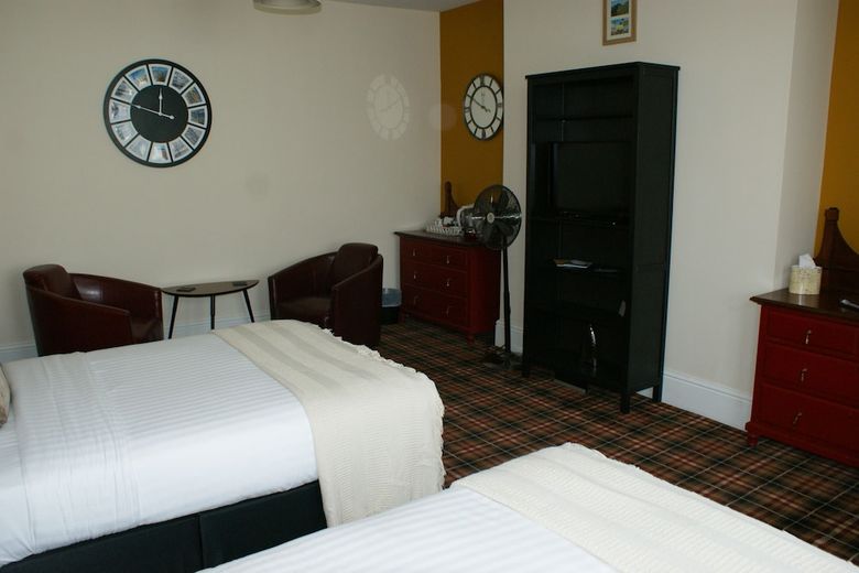 Bed & Breakfast 10 To 12 Folkestone