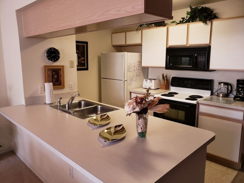 Villas At Island Club