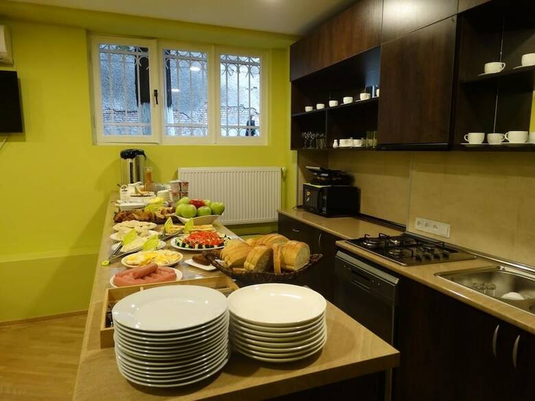 Hotel Iveria