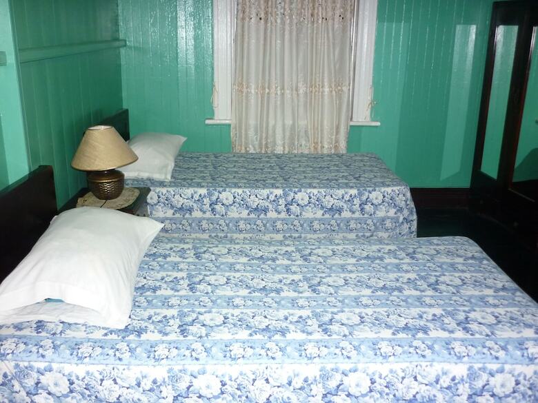 Demontevin Lodge Hotel