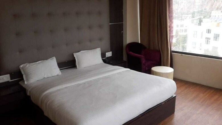 Hotel Grand Harshal