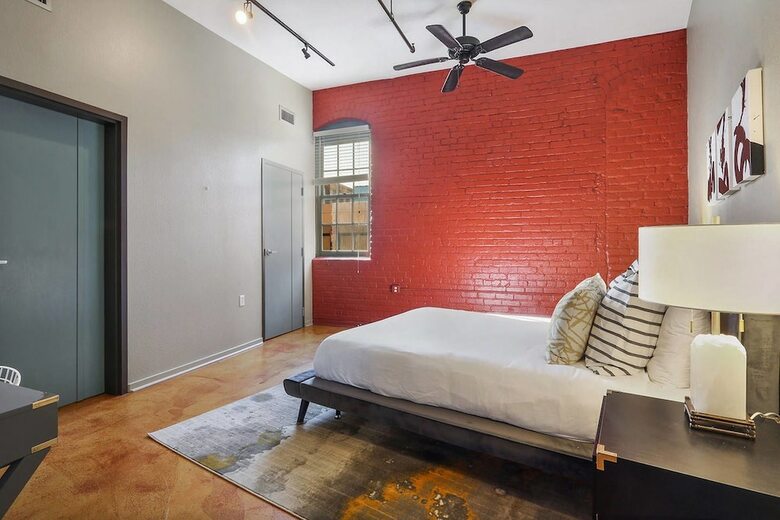Apartamentos Inventive 2br/2.5 Ba Industrial Apt By Domio